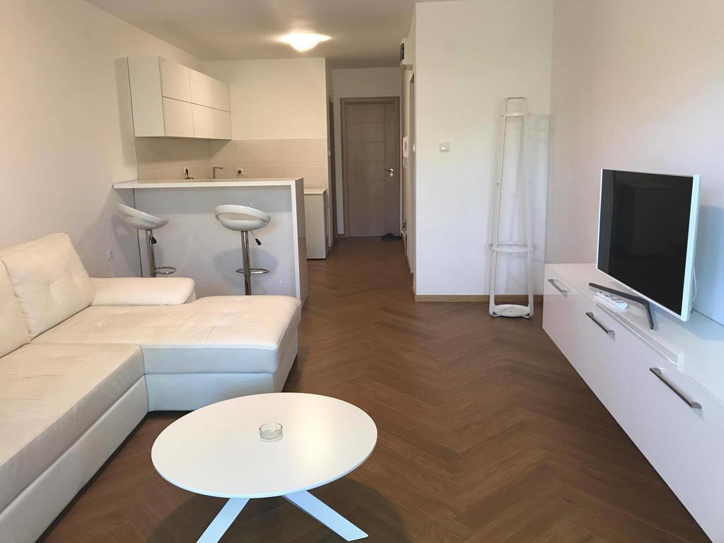 Afrodita Novi Sad Ngoại thất bức ảnh