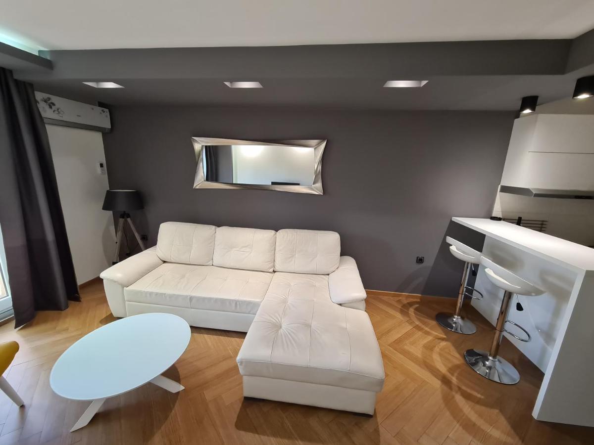 Afrodita Novi Sad Ngoại thất bức ảnh